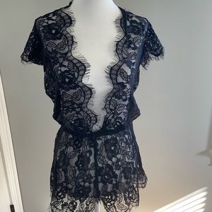 💥all over black lace romper/coverup